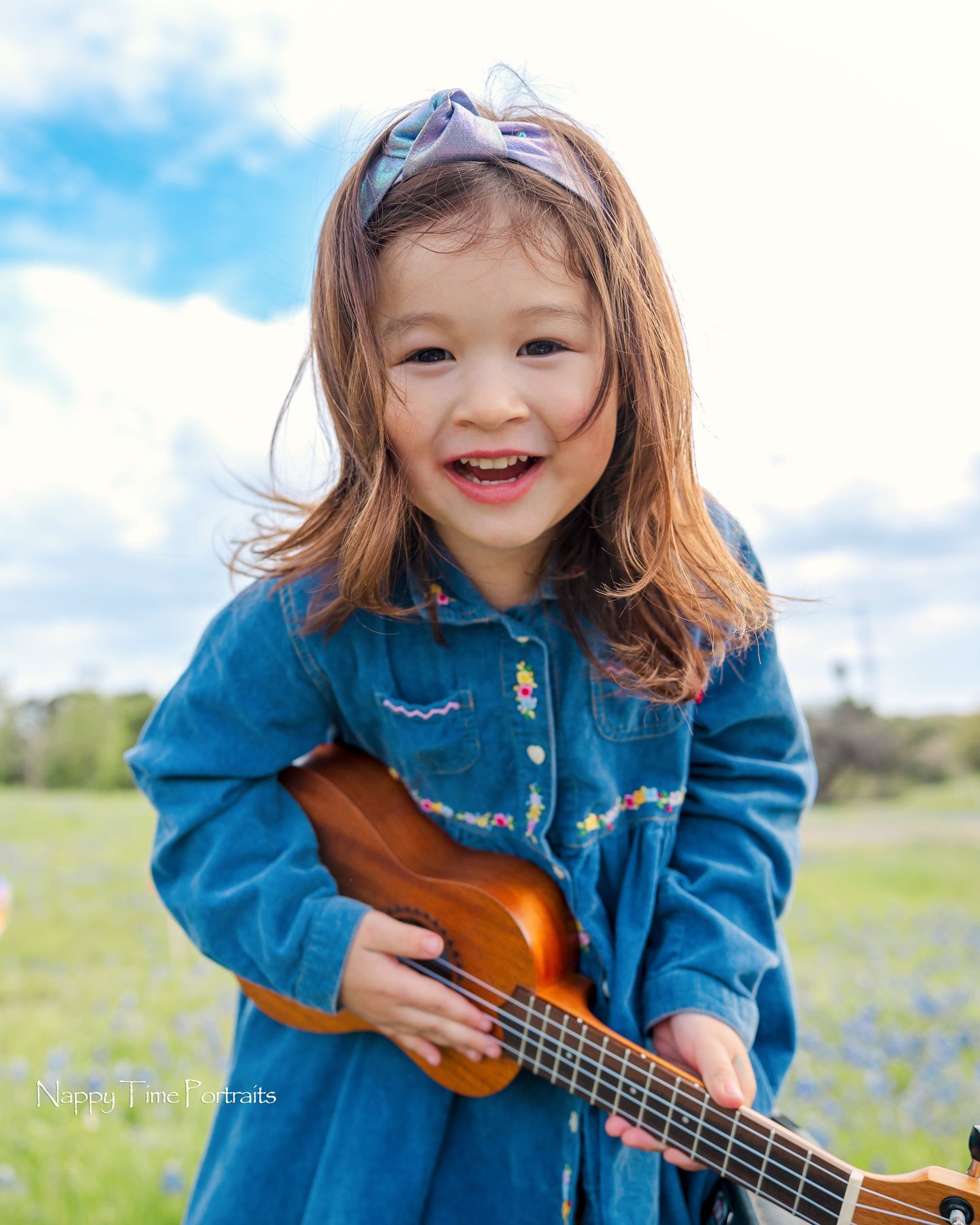 Child bluebonnet portrait by Nappy Time Portraits